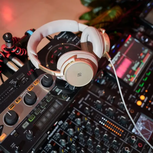 B&O Beoplay H100 Hourglass Sand - DJ Headphones